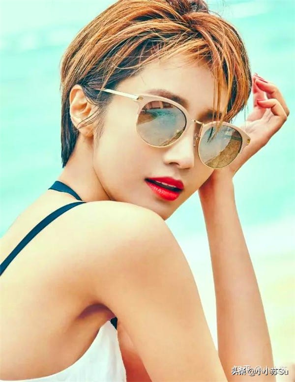 显脸小墨镜韩版个性网红款超大框,新款时尚百搭显瘦墨镜高级显脸小