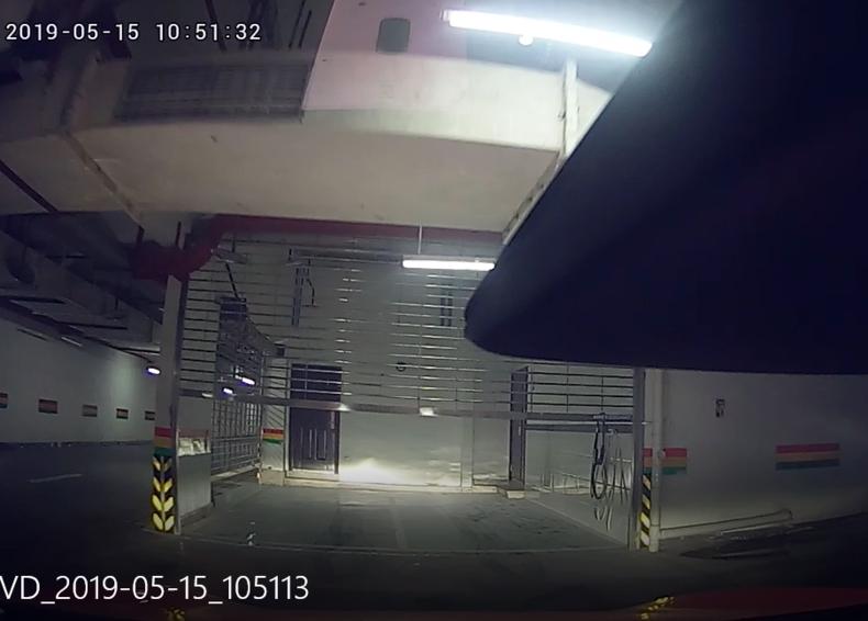 任我游智能行车记录仪红键,任我游隐藏式行车记录仪测评