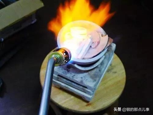 手工银饰的基础工艺退火与酸洗,银饰手工加工过程