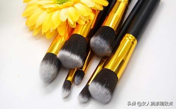 初学化妆教程女生淡妆,新手小白初学化妆淡妆