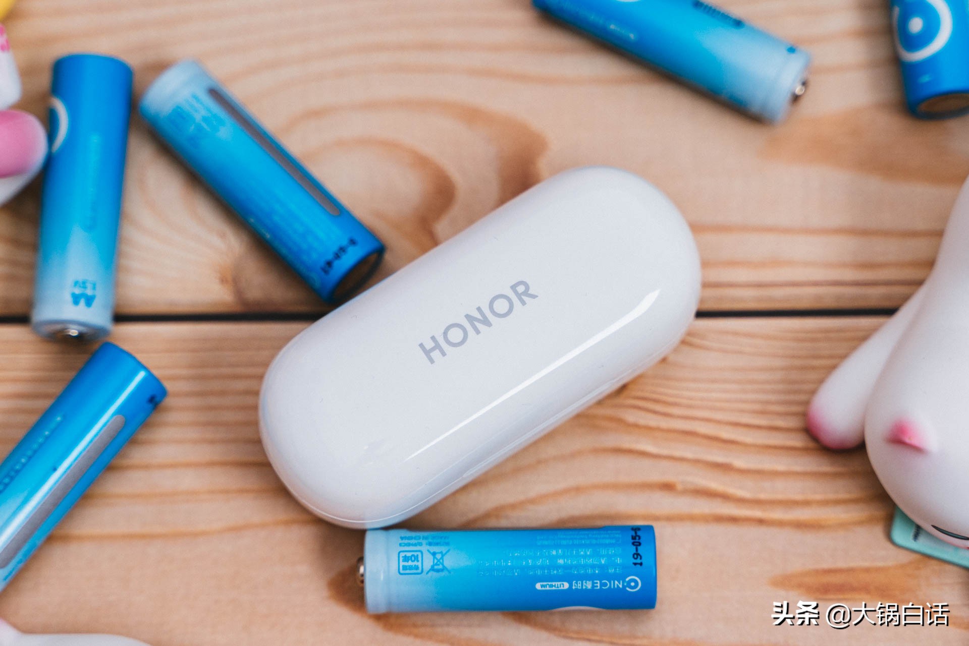 荣耀耳机earbuds2se怎么开启降噪,荣耀降噪蓝牙耳机推荐主动降噪