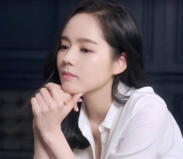 韩国公认四大神颜女生,真正的宋慧乔最漂亮的照片