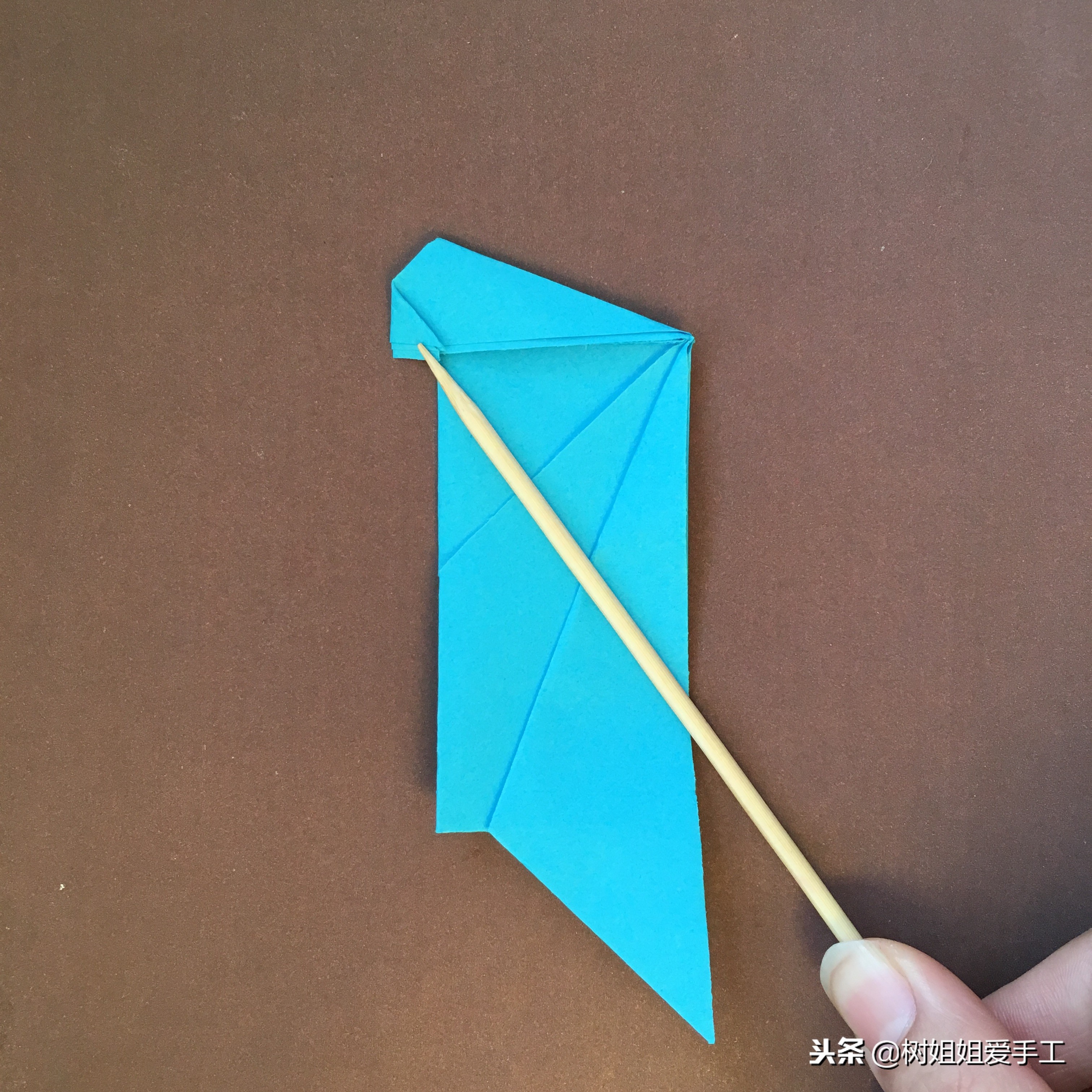 手工鱼嘴巴折法,十七秒折大嘴鱼