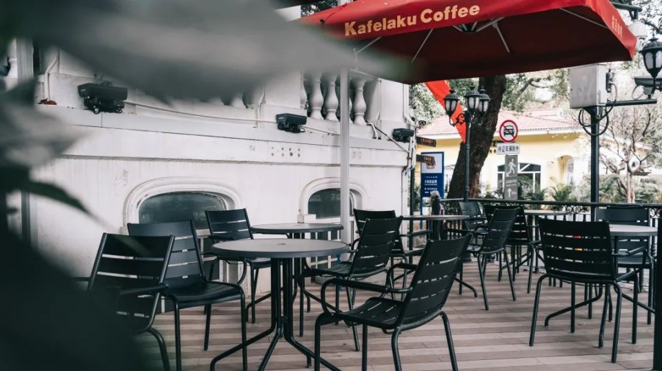 广州猫屎咖啡沙面1号店的咖啡师,沙面猫屎咖啡必打卡之地