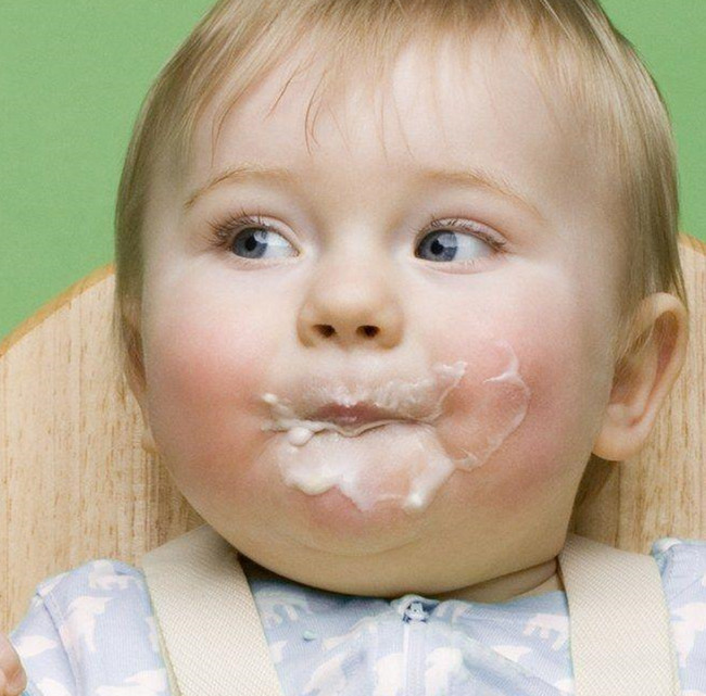 两周岁小孩不吃饭不喝奶怎么办,两岁宝宝不爱吃饭不长身体怎么办