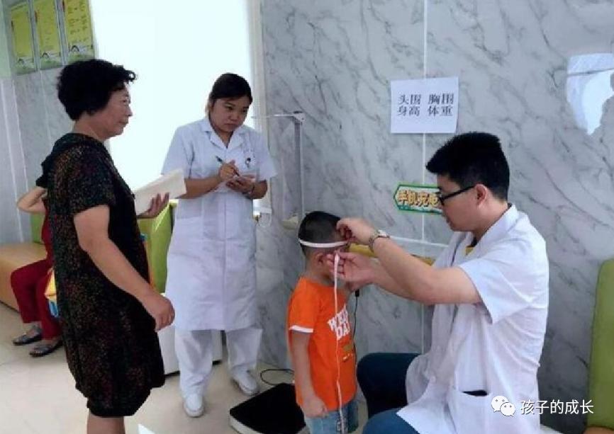 小学女生年龄身高对比图,现在初中女生逆天身高