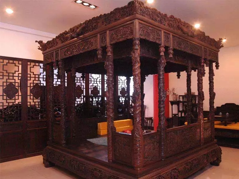 一张床买下来多少钱,一张床的价格800