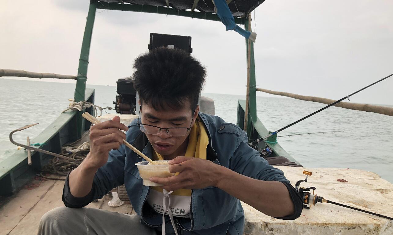 一天钓鱼最多能赚多少钱,一天能赚600-800块钱的工作