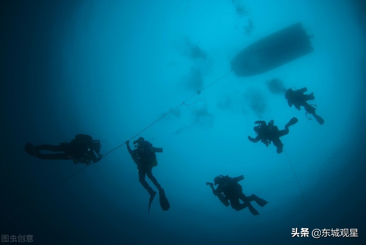 航天员舱外航天服的作用,舱外航天服如何密封