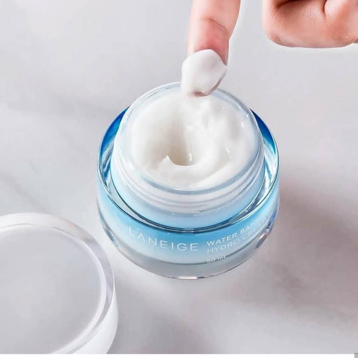 大干皮保湿效果比较好的面霜推荐,好用保湿祛黄抗老大牌面霜