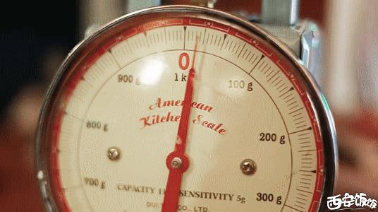 泰国美食街边小吃生吃,超好吃泰国小吃街头甜品