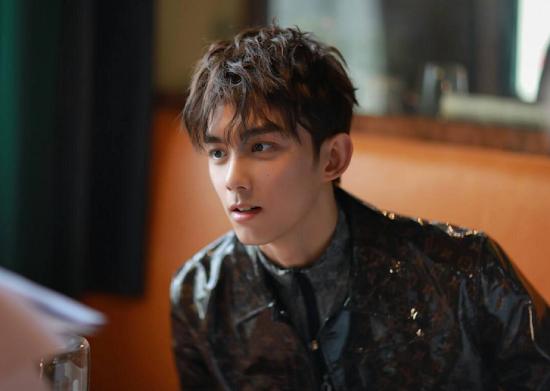 吴磊洗头发视频完整版,吴磊5元洗头完整版