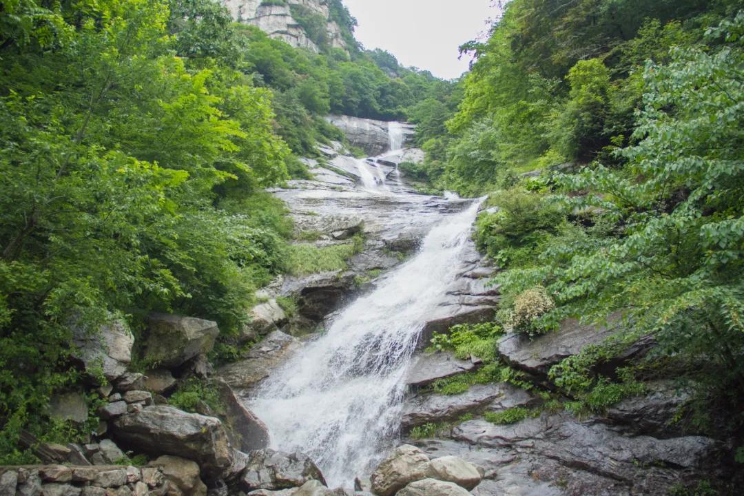 秦岭沣峪口上山有哪些景点,秦岭大坝沟瀑布