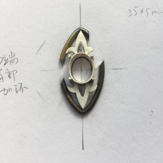 石榴石属于什么档次的宝石类型,石榴石最顶级的叫什么