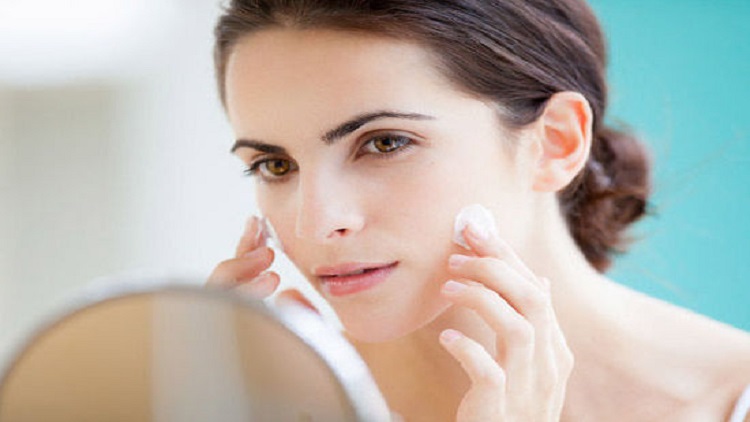 一款好的妆前乳打造完美底妆,想让底妆更持久的化妆次序