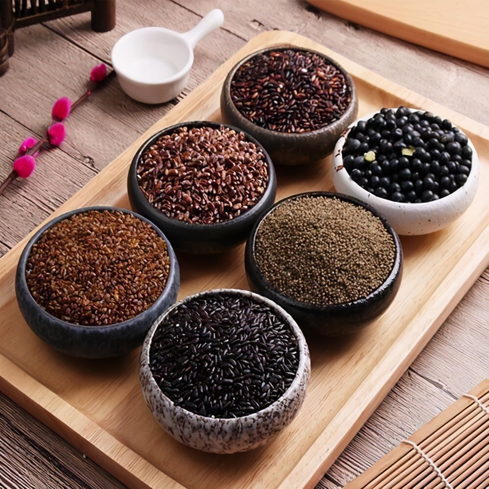 白癜风患者秋季护理要从细节做起,更要保持良好心态