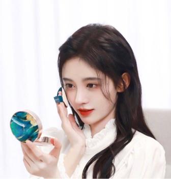 皮肤暗黄的妹子用什么口红,暗黄肤色用什么口红显白