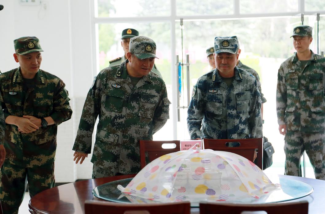 如何当好军队基层党委书记,怎么才能当县武装部长