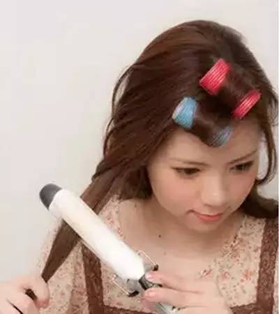 今年流行的侧编发,减龄全编发型