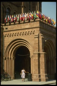 美国纽约跟中国重庆比,美国纽约到底是什么样的