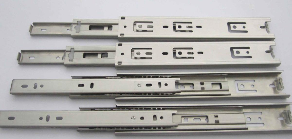 柜子五金件有哪些需要注意,柜子五金用什么比较好