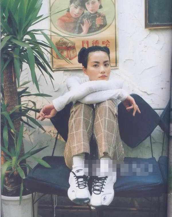 王菲穿衣搭配紧身中裤,王菲穿灯笼裤太有范了