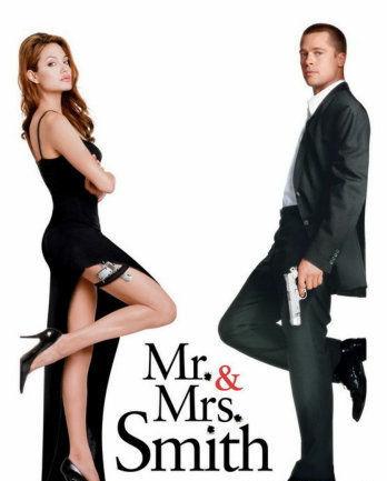 美国甜心魅力依旧！让皮特念念不忘的安妮斯顿当选最会赚钱女演员