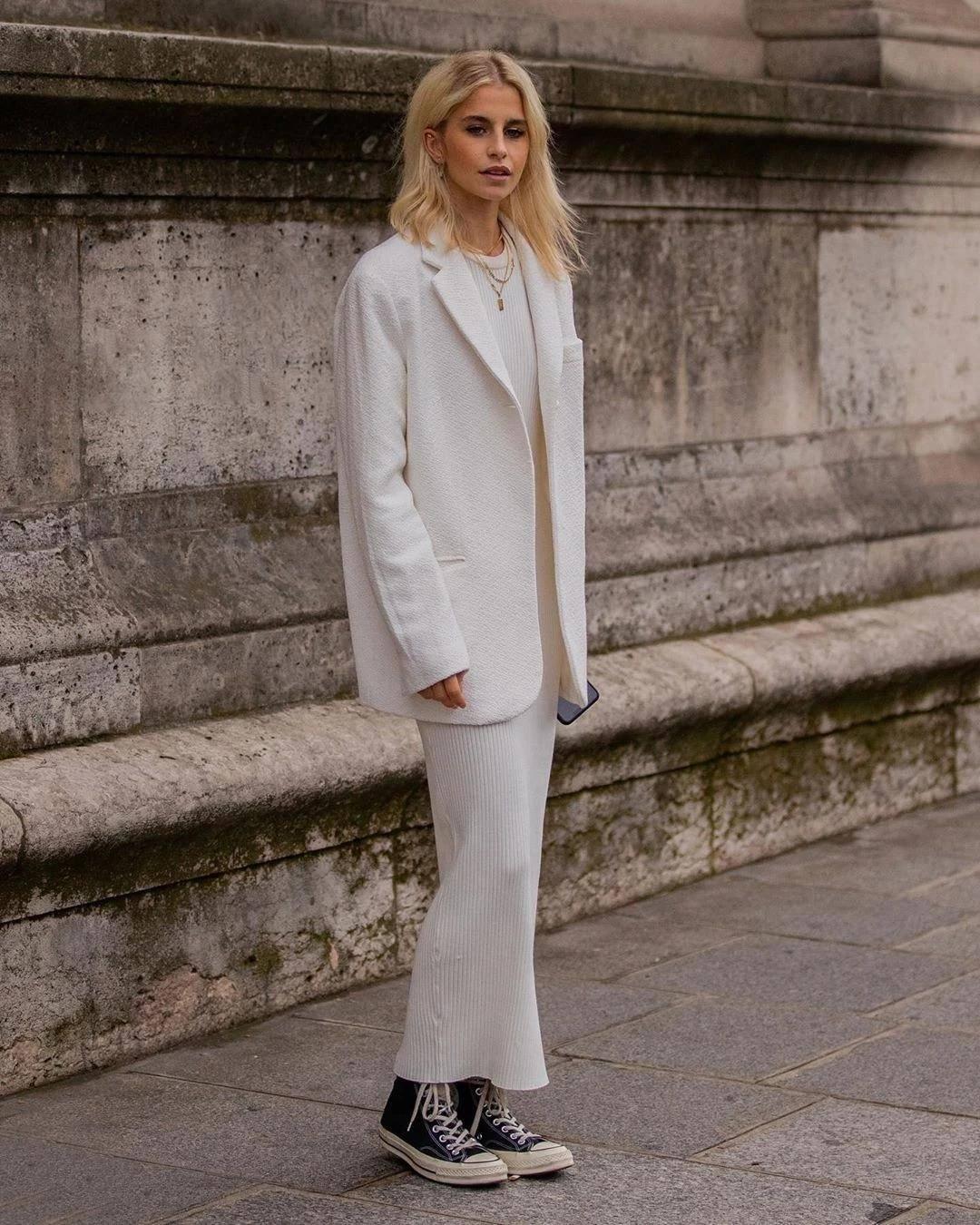 爱穿裙子的女人穿什么好看,爱穿长裙的优雅女人