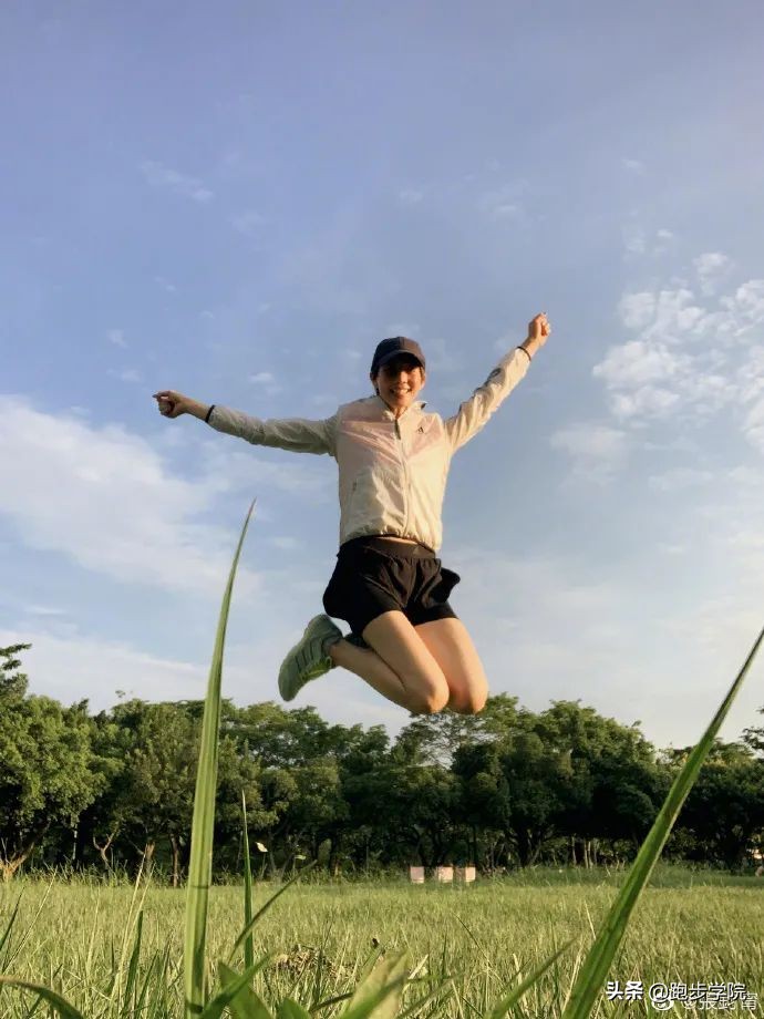 每天晚上跑步5公里坚持多久会瘦,每天晚上跑步五公里有什么变化