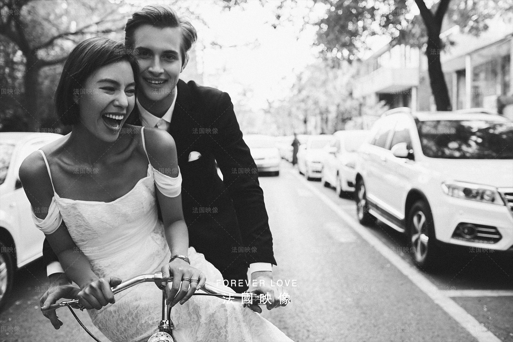 拍摄婚纱照姿势的正确方法,教你拍婚纱照最佳时间