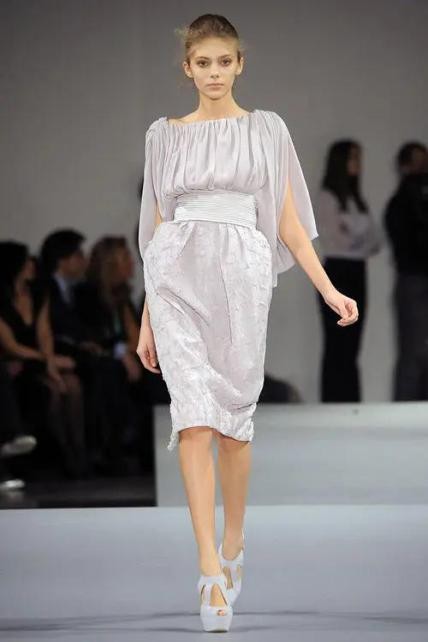 古希腊怎么织布,古希腊为什么穿着一块布