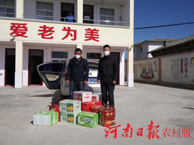 疫情期间关心关爱独居老人图片,疫情期间社区对独居老人的照顾