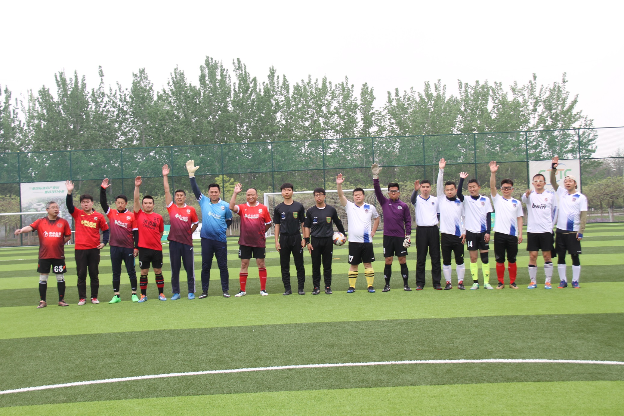 足球必须永不言弃,足球人间好时光