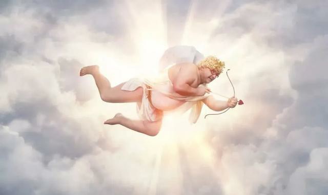 聊点成年人才懂的话题,成年人幽默聊天话题