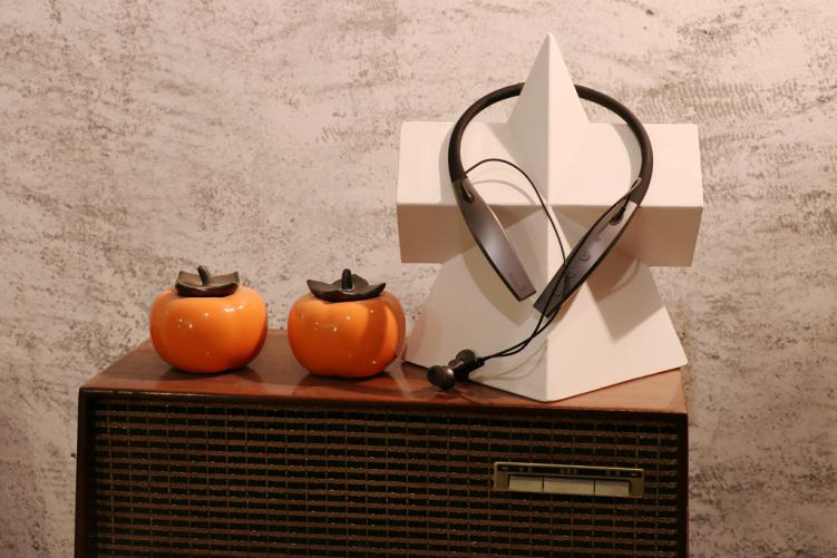 运动时怎么可以没有音乐！iquaG38耳机颜值和音质就很不错