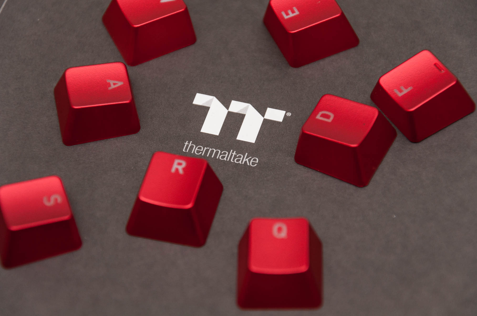 星脉x1银轴键盘开箱,血手光轴机械键盘评测