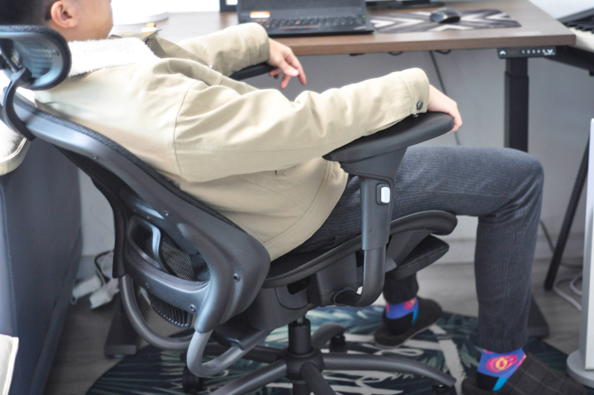 网易严选e1人体工学椅评测,千元性价比人体工学椅