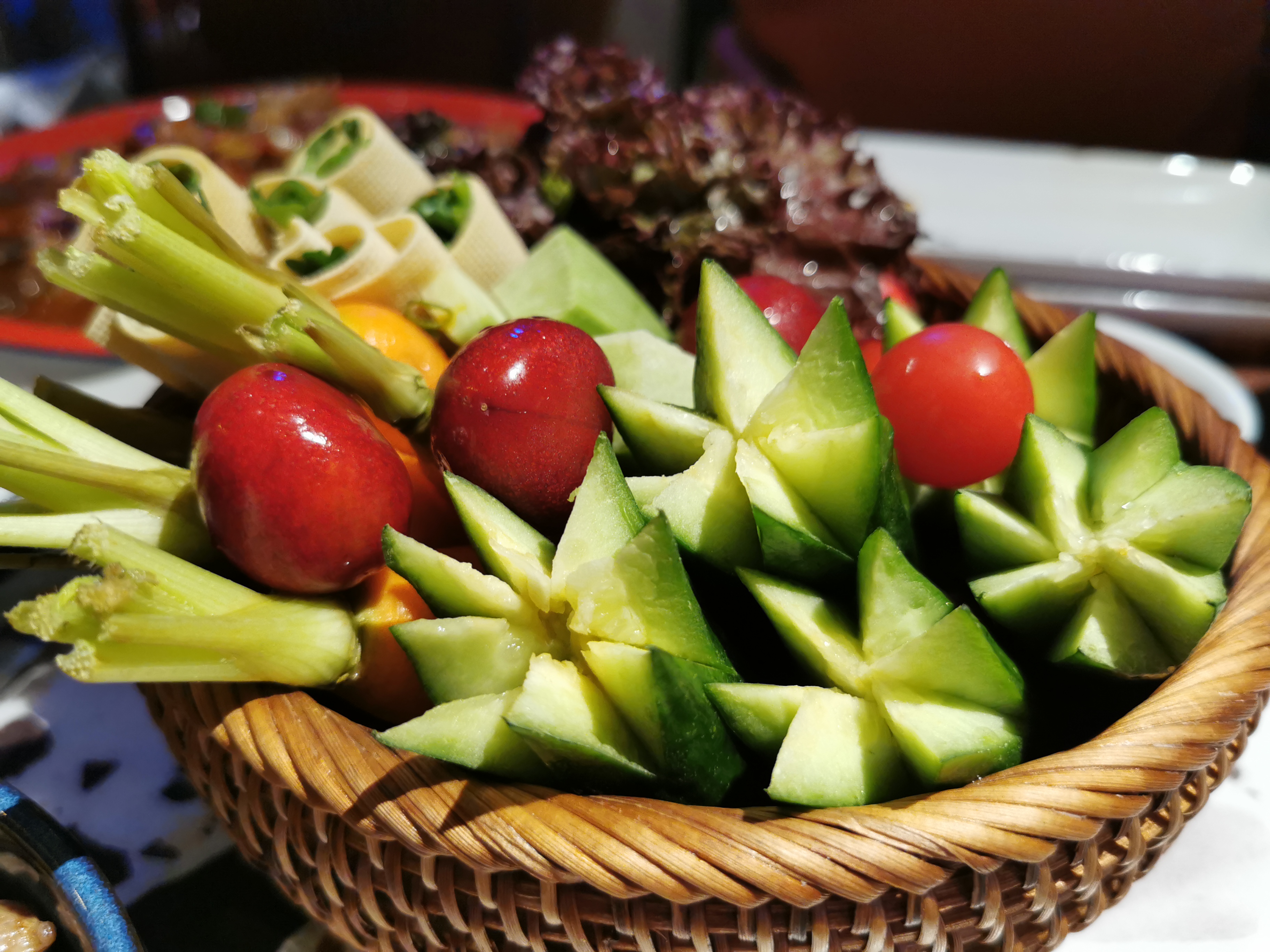 长治路这家店,足球宝贝跟你看球赛氛围棒,西昌小烧烤只有这里有