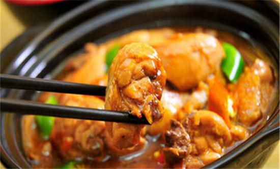 最近很火的黄焖鸡，大厨教你正宗做法，学会后再也不用点外卖了