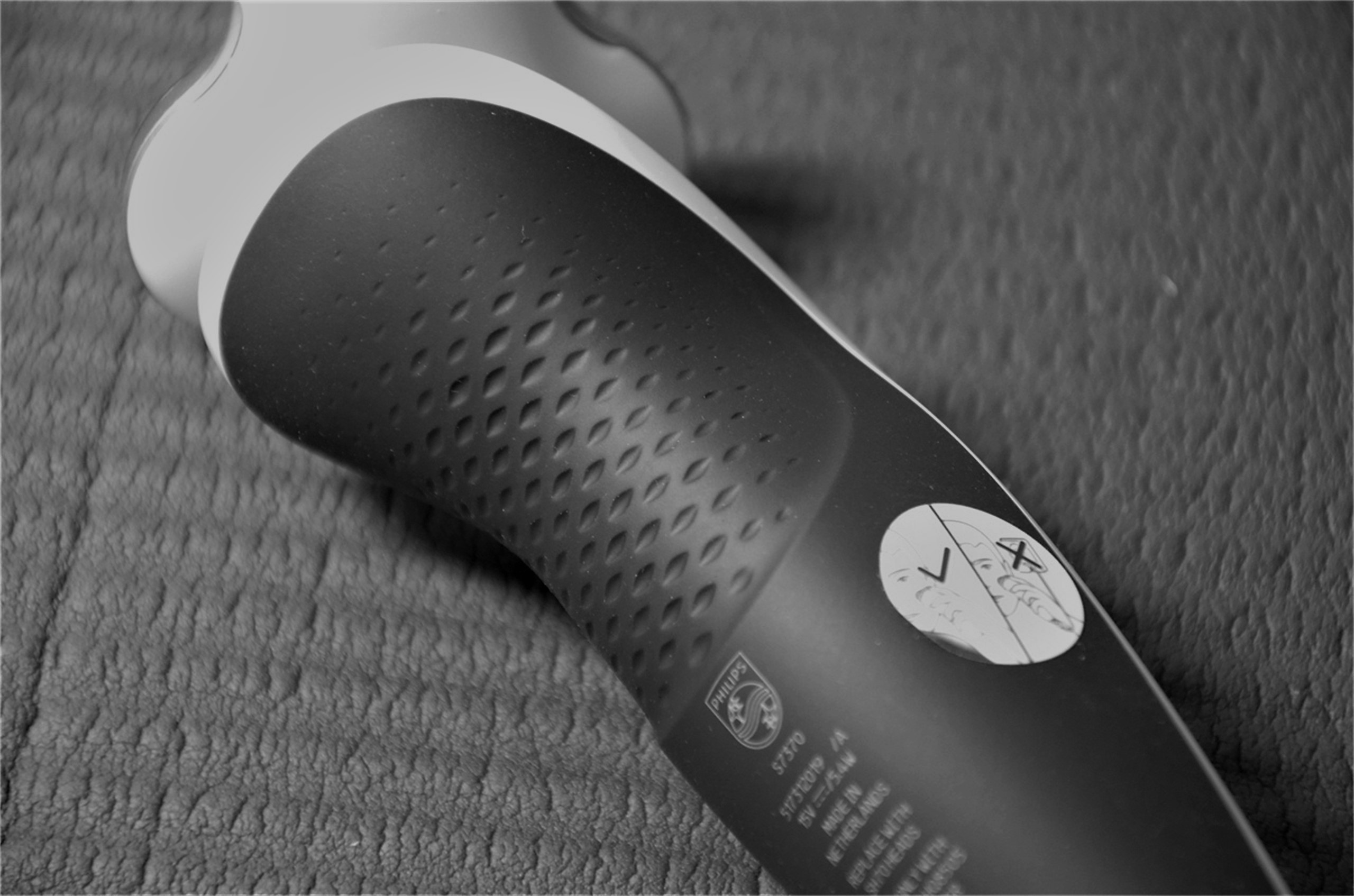 飞利浦s7000剃须刀怎样全身水洗,飞利浦剃须刀s7000使用说明