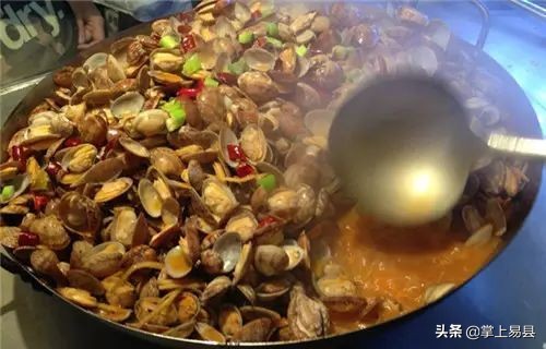 广西桂林阳朔西街小吃天下第一饼,阳朔西街有名小吃