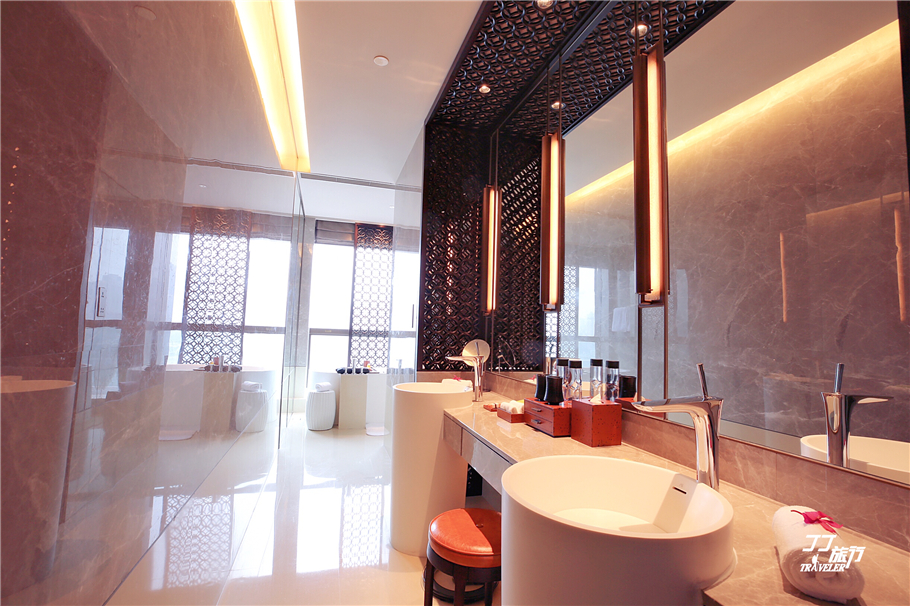 重庆可以晚上看到洪崖洞的酒店,重庆洪崖洞丽晶酒店