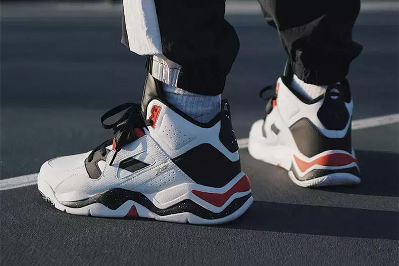 野球场大家最爱穿的篮球鞋,野球场室内球场推荐用篮球鞋