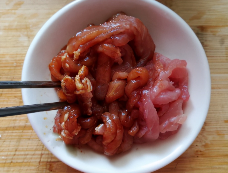 手擀面为什么一煮就断,手擀面条怎么筋道不易断