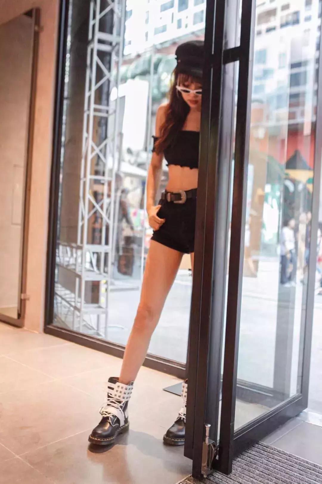 广州drmartens实体店,drmartens专卖店撤了吗