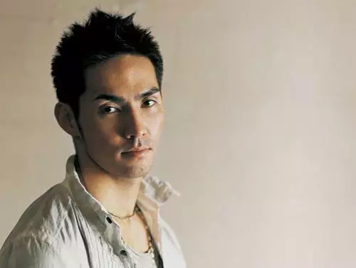 周杰伦一首歌为什么这么火,周杰伦凭几首歌压韩流20年