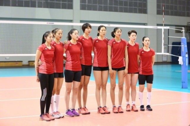 按摩瘦腿疏通经络有用吗,自己瘦腿精油按摩大腿的正确用法