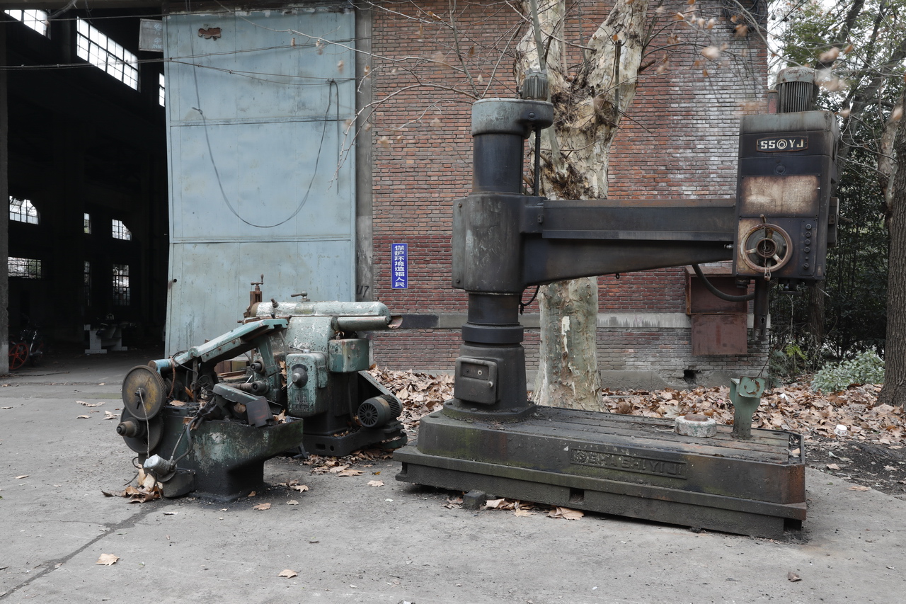 武汉轻型汽车制造厂,武汉特种车制造厂