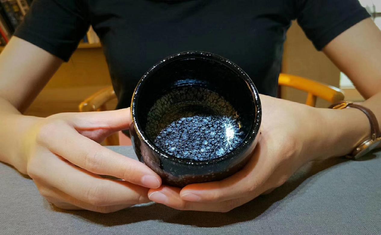 用十多块的建盏喝茶对身体有害吗,为什么建盏喝茶口感更好
