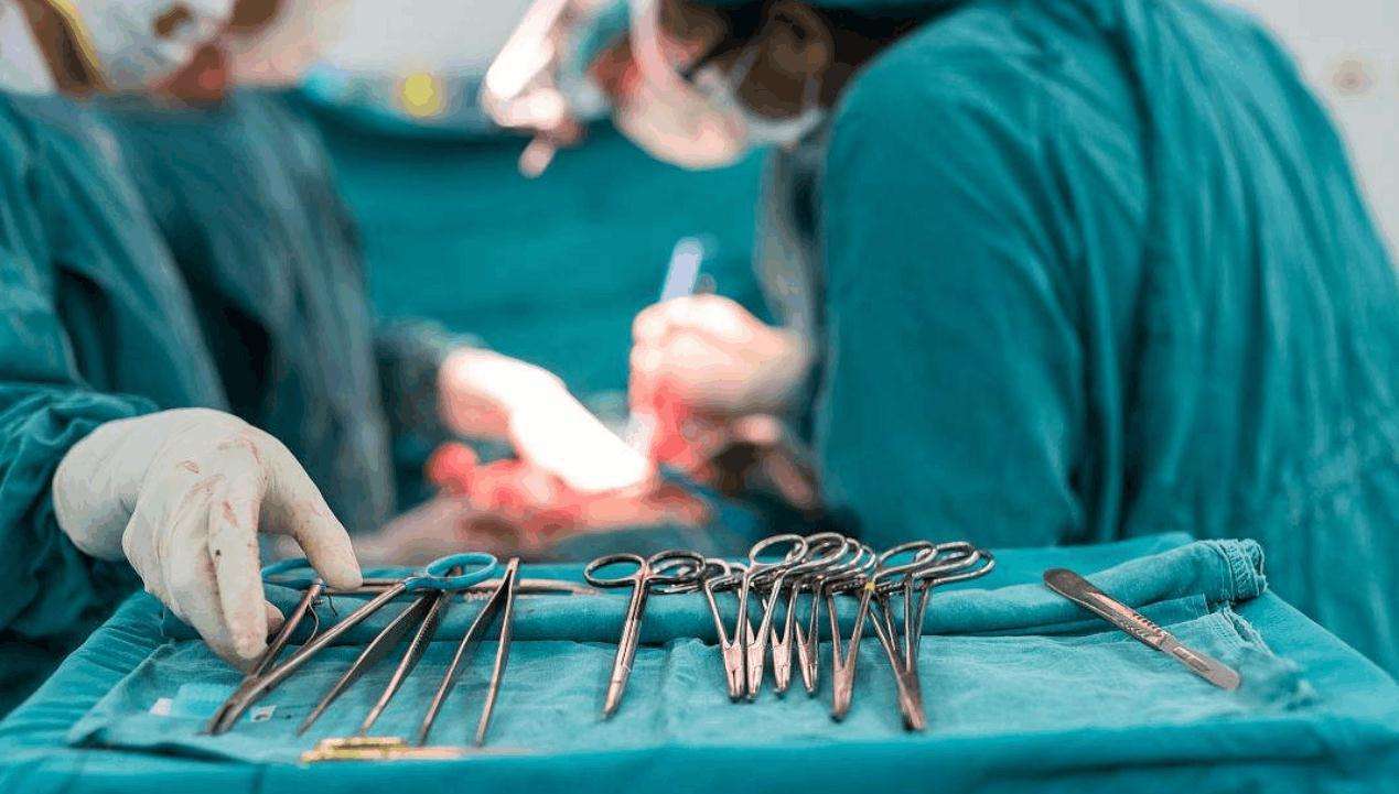 反复咳嗽一年!CT检查后恍然大悟,专家建议:吃东西应细嚼慢咽